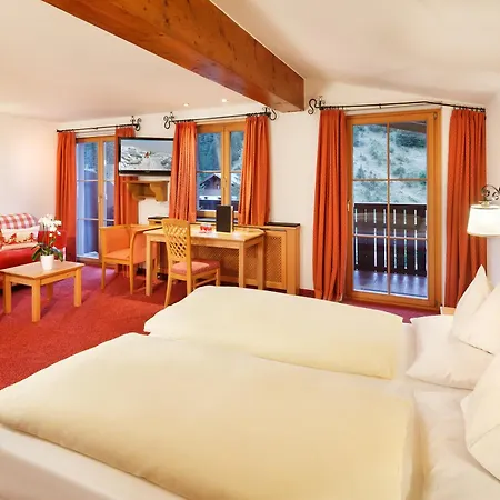 Hotel & Residenz Chesa Rosa