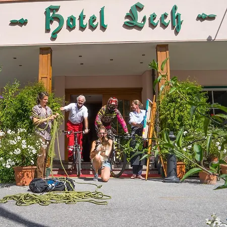 Hotel & Residenz Chesa Rosa 3*
