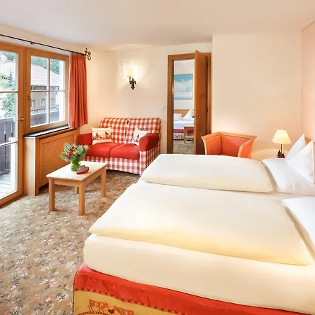 Hotel & Residenz Chesa Rosa Lech
