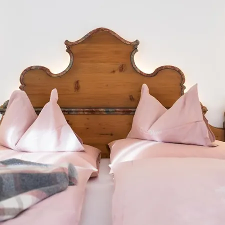 & Residenz Chesa Rosa Hotel